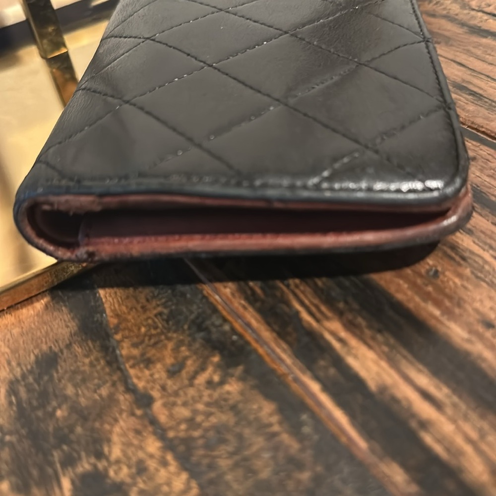Chanel Classic Flap Leather Wallet - Picture 4 of 11